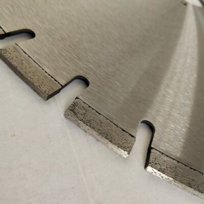 24 "Uzun Ömürlü Tuğla Kesme Yok Kesme İçin Lazer Kaynaklı Sessiz Blade